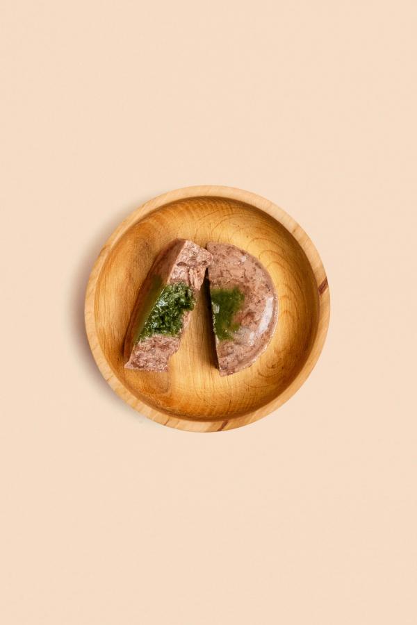 Terrine mit Gemüsekern aus Spinat